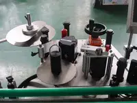 Automatische Rundflaschen-Etikettiermaschine