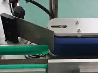 Automatische Rundflaschen-Etikettiermaschine