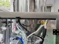 Ultraschall-Tubenfüll- und Verschließmaschine
